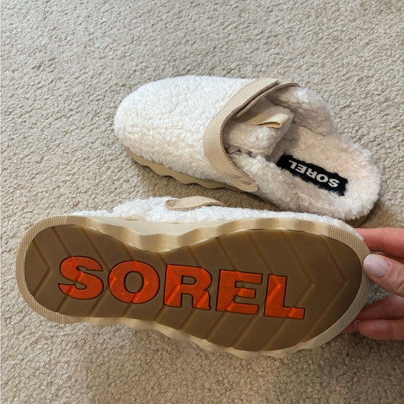 Women’s Sorel Cozy Vibe Slip On Shoes, Size 9 | Worn Once | White/Cream Colored - Picture 5 of 7